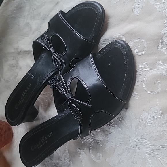 Cole Haan Black Leather Sandals 1.5in heel - Picture 1 of 6